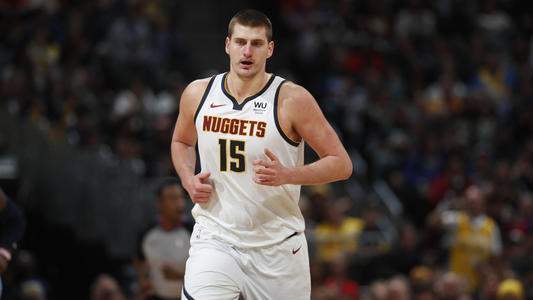  约基奇统治攻防两端助掘金豪取十连胜